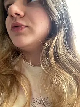 Snapshot of -MimmiLissa- chatting on 05.19.26 -MimmiLissa- online show from 05.19.26