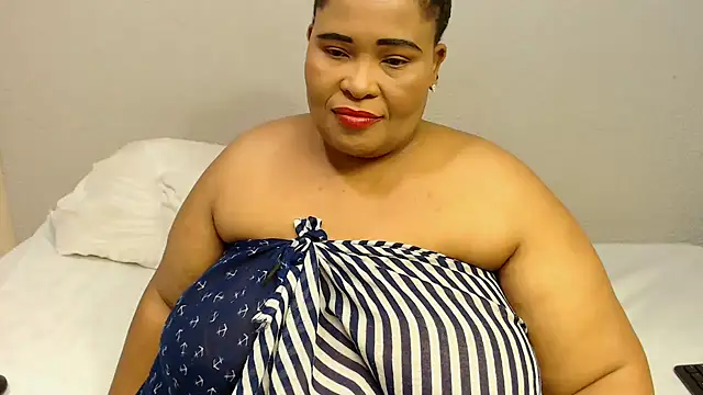Snapshot of zandile chatting on 10.04.25 zandile online show from 10.04.25