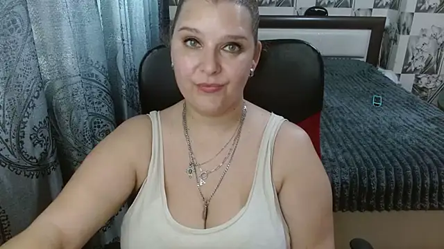 Snapshot of Boolochka chatting on 06.03.26 Boolochka online show from 06.03.26