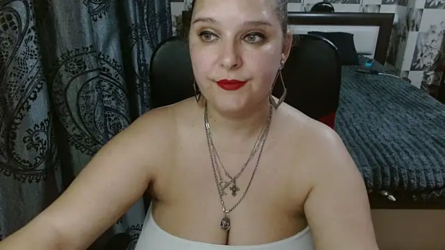 Snapshot of Boolochka chatting on 06.06.26 Boolochka online show from 06.06.26