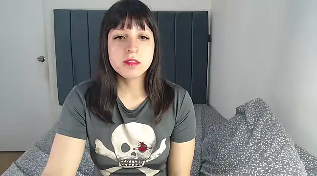 Snapshot of Chanelsexyy chatting on 02.17.25 Chanelsexyy online show from 02.17.25