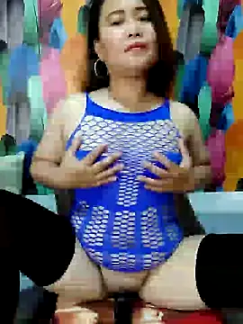 Snapshot of aya_01 chatting on 12.26.24 aya 01 online show from 12.26.24