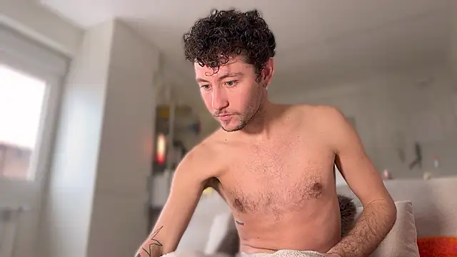 Snapshot of Harry_Jen chatting on 01.20.25 Harry Jen online show from 01.20.25