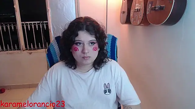 Snapshot of Smoke_trip_Alicia chatting on 09.22.25 Smoke trip Alicia online show from 09.22.25