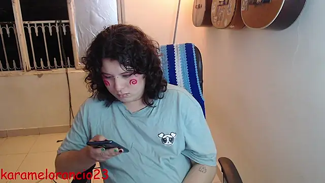 Snapshot of Smoke_trip_Alicia chatting on 09.23.25 Smoke trip Alicia online show from 09.23.25