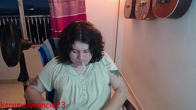 Snapshot of Smoke_trip_Alicia chatting on 09.29.25 Smoke trip Alicia online show from 09.29.25
