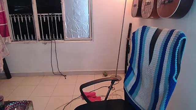Snapshot of Smoke_trip_Alicia chatting on 10.14.25 Smoke trip Alicia online show from 10.14.25