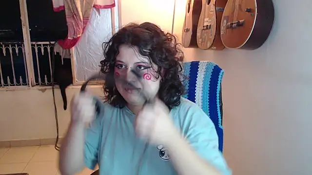 Snapshot of Smoke_trip_Alicia chatting on 10.16.25 Smoke trip Alicia online show from 10.16.25