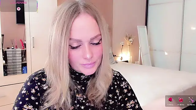 Snapshot of Libby_Nora chatting on 04.21.26 Libby Nora online show from 04.21.26