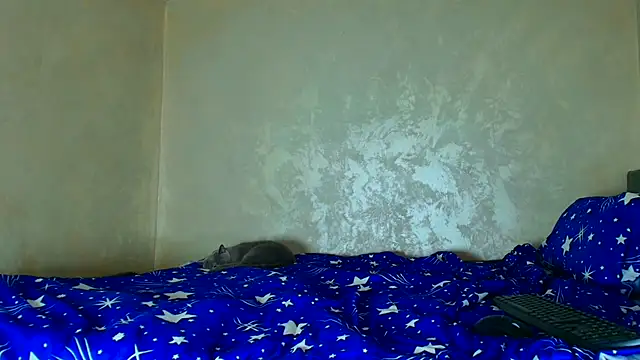 Snapshot of angeliquevany chatting on 10.19.25 angeliquevany online show from 10.19.25