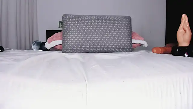 Snapshot of Vivixoxo chatting on 12.18.24 Vivixoxo online show from 12.18.24