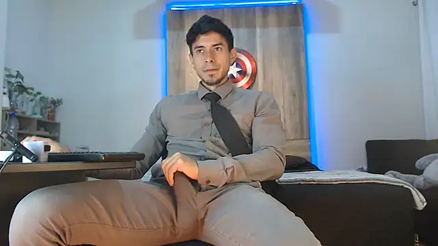 Andrew 4  online show from 11.18.25