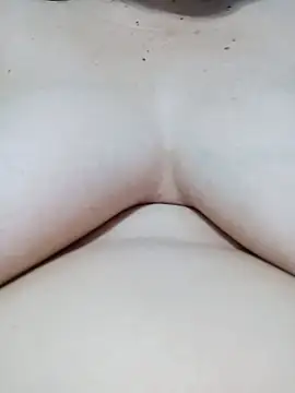 XXLorie 02 online show from 03.18.25