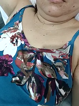 XXLorie 02 online show from 10.29.25