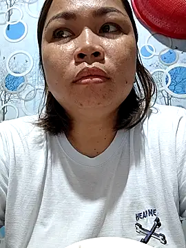 XXLorie 02 online show from 12.13.25