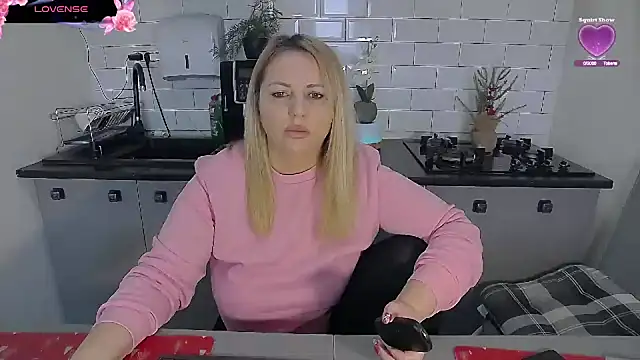 erikaerika online show from 01.09.26