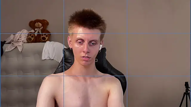 Snapshot of vladdymeow chatting on 02.04.25 vladdymeow online show from 02.04.25