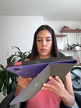 kamivolkano online show from 12.04.24