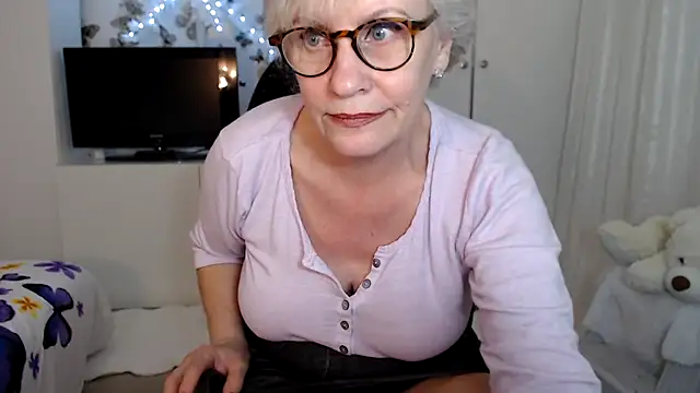 Ghertrude52 online show from 03.14.25