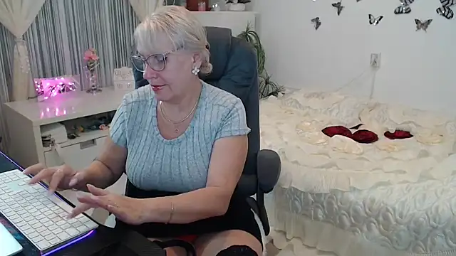 Ghertrude52 online show from 10.08.25