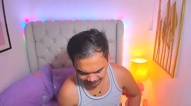 AsianZero online show from 02.21.25