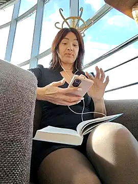 EvaXOAir online show from 09.30.25