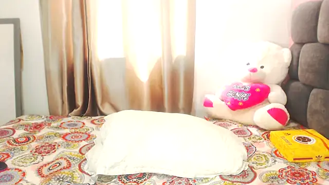 Snapshot of ValenSex chatting on 06.24.26 ValenSex online show from 06.24.26