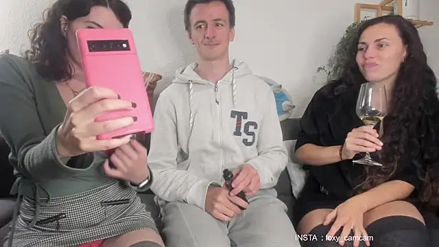 Snapshot of Foxy_c chatting on 09.24.25 Foxy c online show from 09.24.25