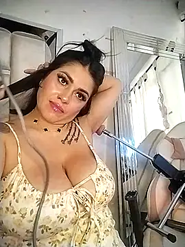 chelaqueen  online show from 11.05.25