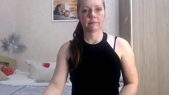 SheLion online show from 12.14.24