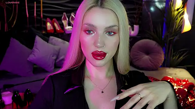 MistressDarsy online show from 12.22.24