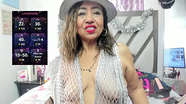 matureluna online show from 03.08.25