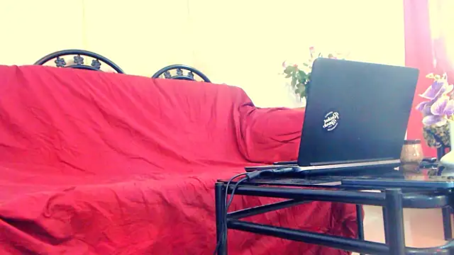 Snapshot of Fun4tipz chatting on 11.14.25 Fun4tipz online show from 11.14.25