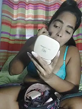 missmelissa  online show from 11.04.25