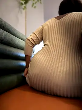   Nessa   online show from 12.07.24