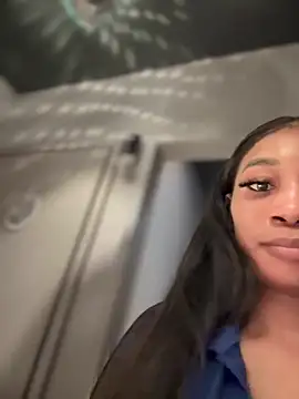   Nessa   online show from 03.07.25