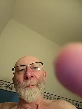 Snapshot of briochin chatting on 02.19.26 briochin online show from 02.19.26