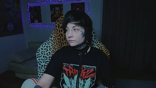 acid trip1l online show from 10.31.25