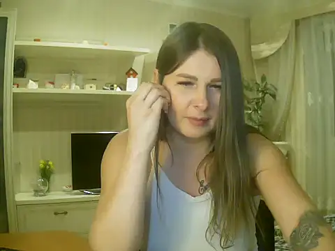 Snapshot of Valerivv chatting on 02.24.25 Valerivv online show from 02.24.25