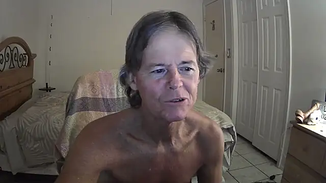 Snapshot of nakeedcowboi65 chatting on 06.08.26 nakeedcowboi65 online show from 06.08.26