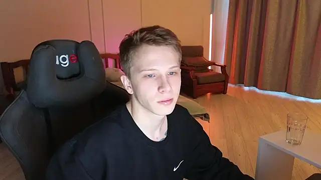 Snapshot of arlekincrop chatting on 03.03.25 arlekincrop online show from 03.03.25