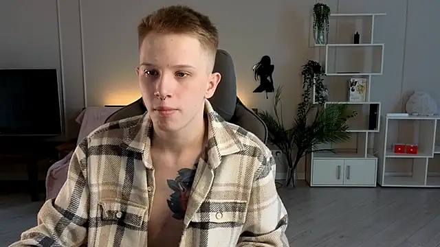 Snapshot of arlekincrop chatting on 09.11.25 arlekincrop online show from 09.11.25