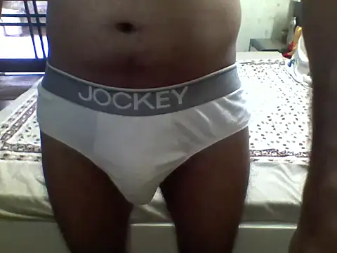 Snapshot of secretoxoxo chatting on 11.04.25 secretoxoxo online show from 11.04.25