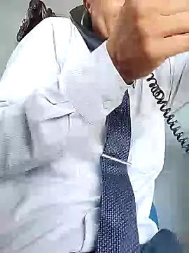 Snapshot of Business_dickkk chatting on 12.11.24 Business dickkk online show from 12.11.24