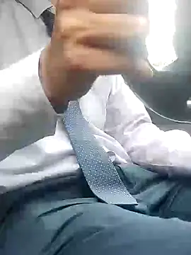 Snapshot of Business_dickkk chatting on 12.13.24 Business dickkk online show from 12.13.24