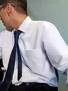 Snapshot of Business_dickkk chatting on 12.24.24 Business dickkk online show from 12.24.24