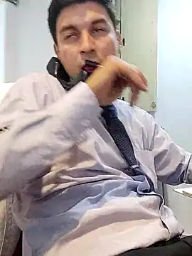 Snapshot of Business_dickkk chatting on 02.28.25 Business dickkk online show from 02.28.25