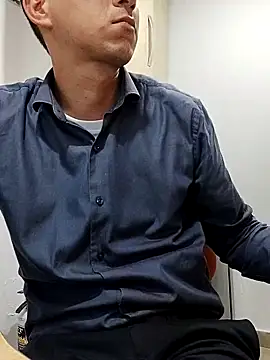 Snapshot of Business_dickkk chatting on 03.21.25 Business dickkk online show from 03.21.25