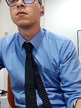 Snapshot of Business_dickkk chatting on 03.22.25 Business dickkk online show from 03.22.25