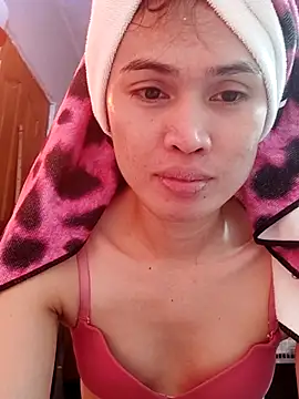 QueenSoreal online show from 02.23.25